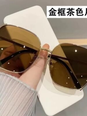 Outdoor Sunglasses Retro Metal Frame Sunglasses for Women Square Luxury Big Sunglasses 2025 UV Protection Shades for Women