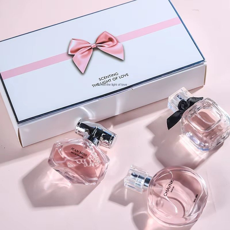 High-Quality Women's Perfume Wholesale Gift Box Long-Lasting Light Fragrance Set Choice for Ladies