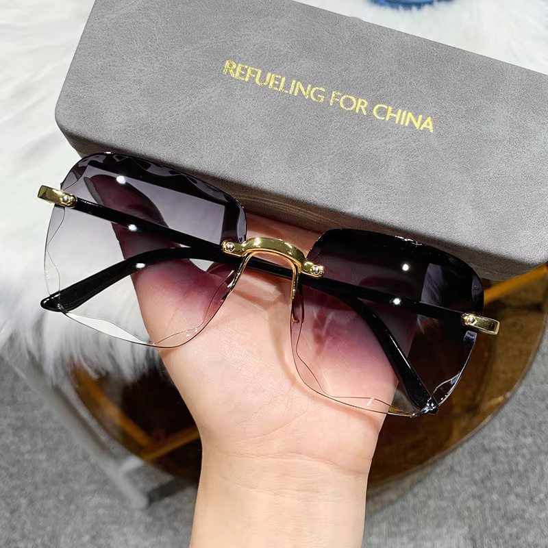 2026 Luxury Trendy Ladies Rimless Sunglasses High Quality Vintage New Arrival Gold Green Red Vintage Women's Fashion Sunglasses