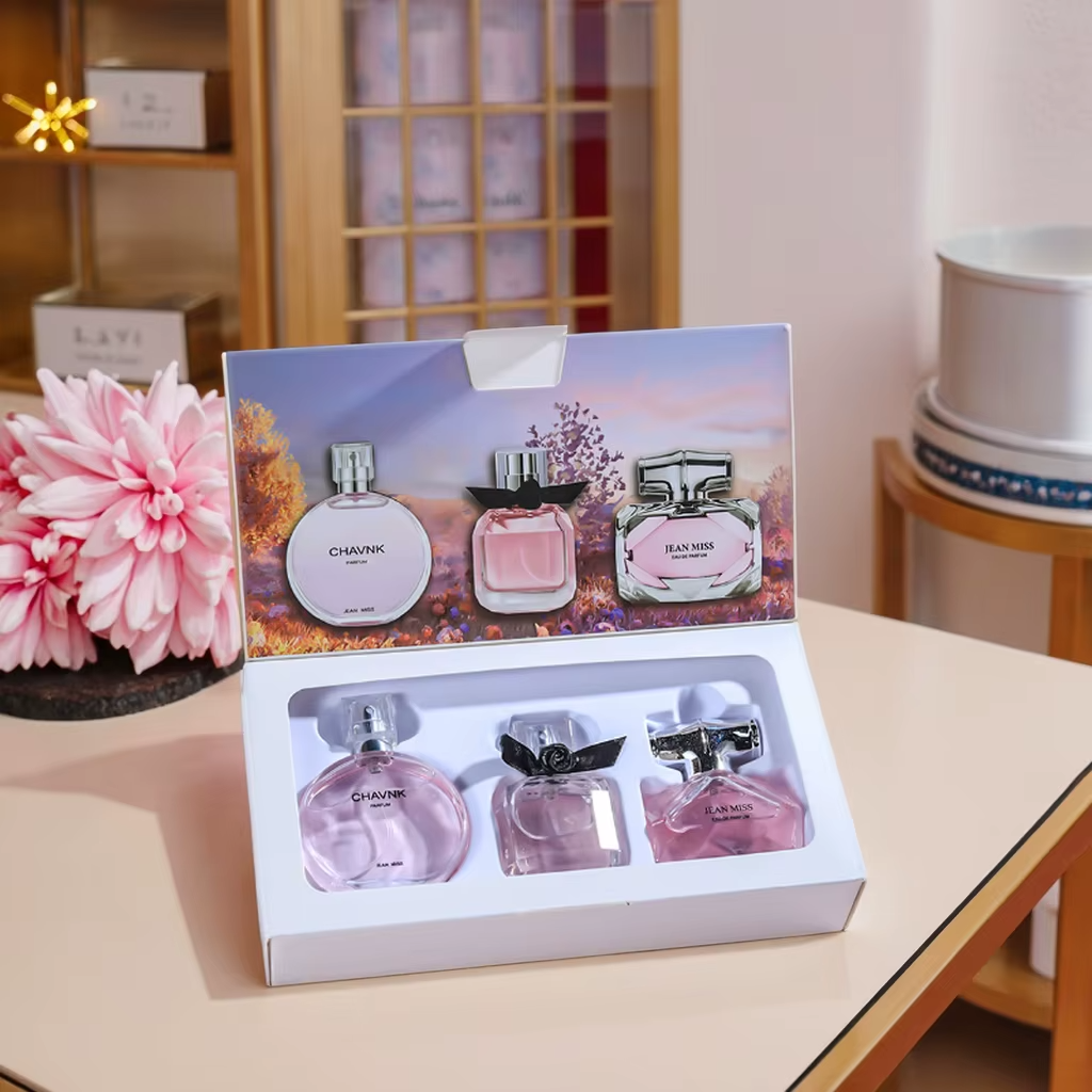 High-Quality Women's Perfume Wholesale Gift Box Long-Lasting Light Fragrance Set Choice for Ladies