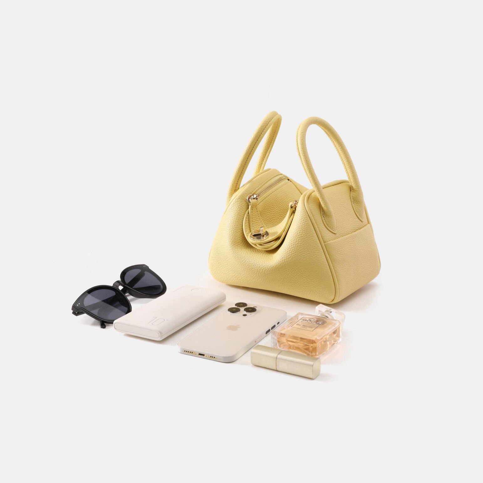 Stylish Single-Shouldered Slung High-Capacity Lindy Classic bag. Available in 9 different colour