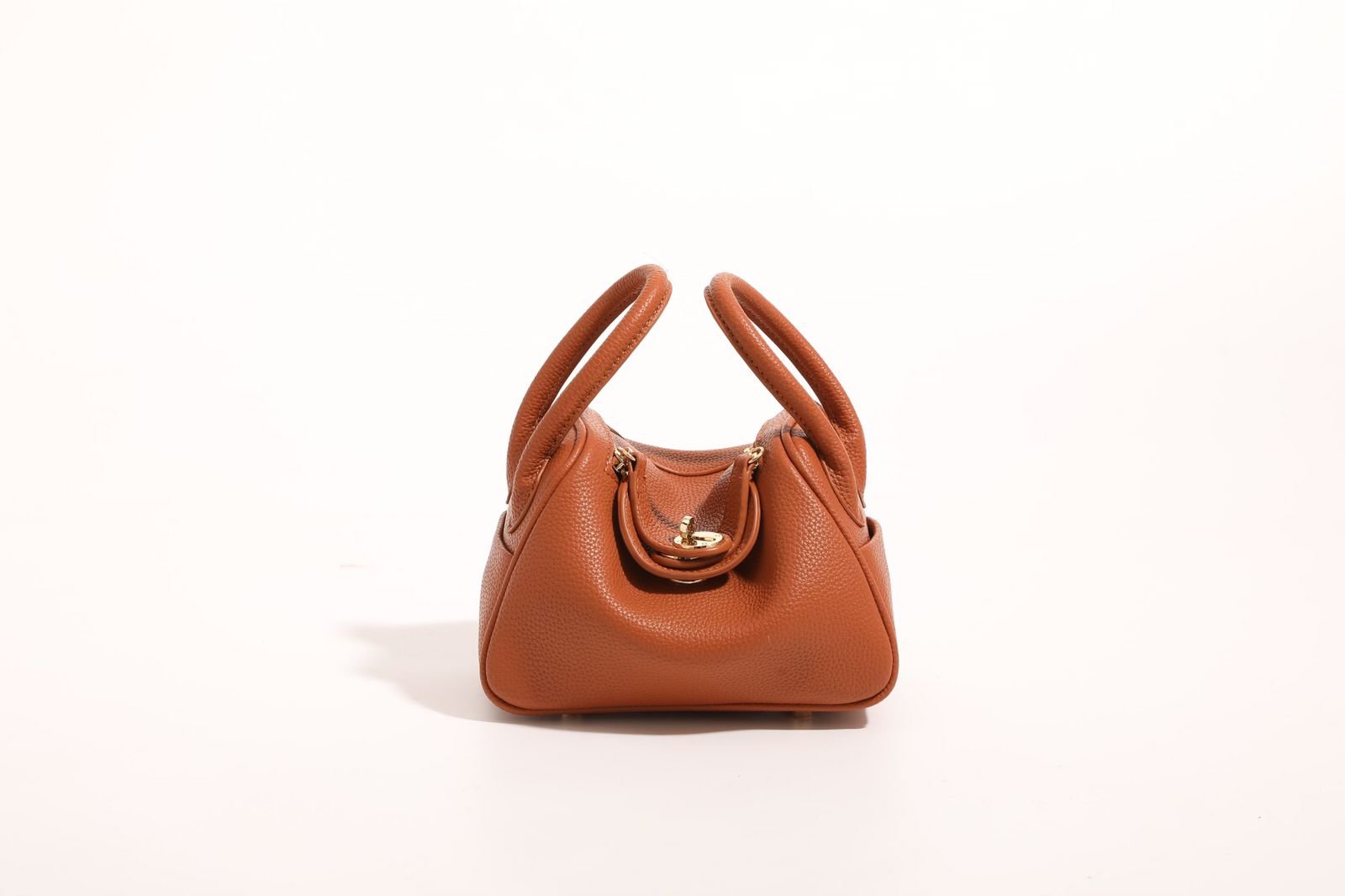 Stylish Single-Shouldered Slung High-Capacity Lindy Classic bag. Available in 9 different colour